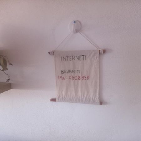 Lindita'S Seaview Appartment Vlorë Eksteriør bilde