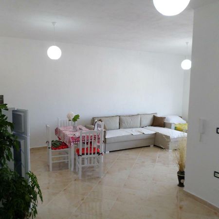 Lindita'S Seaview Appartment Vlorë Eksteriør bilde