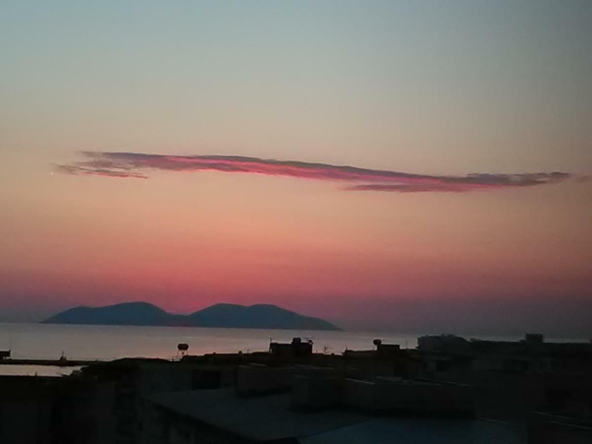 Lindita'S Seaview Appartment Vlorë Eksteriør bilde